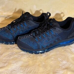 Nike Air Max Black/Blue Low Top Jacquard
